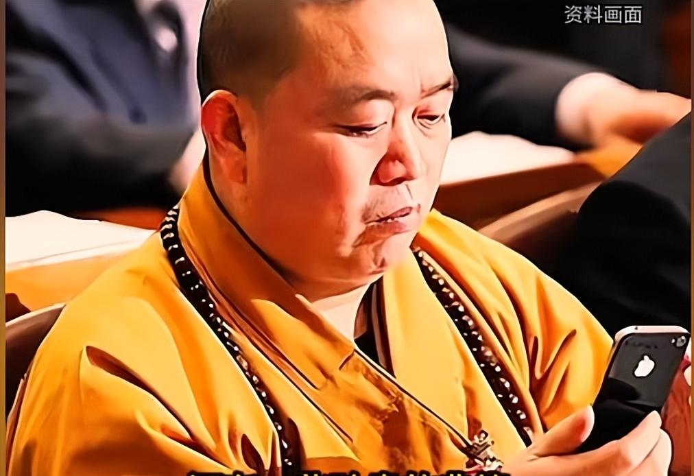 30名僧人集体辞职?少林寺辟谣关于网络上流传的少林寺30名僧人集体辞职的消息，少林寺已经辟谣称这是谣言。因此，请以官方消息为准，不要轻信没有证实的小道消息。